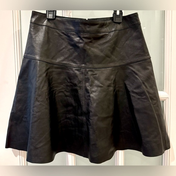 Banana Republic Dresses & Skirts - BANANA REPUBLIC Leather Skirt
